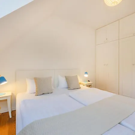Haus Auguste 17 *